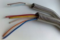 Виды и особенности применения металлорукава для кабеля