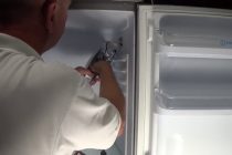 Как поменять лампочку в холодильнике бирюса двухкамерный