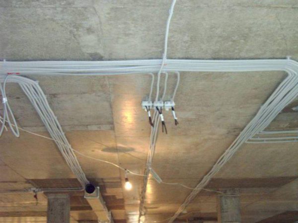 Проводка под подвесным потолком
